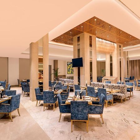 แซนดัล สวีท ดำเนินงานโดยเลมอนทรีโฮเต็ล Hotel โนอิดา ภายนอก รูปภาพ