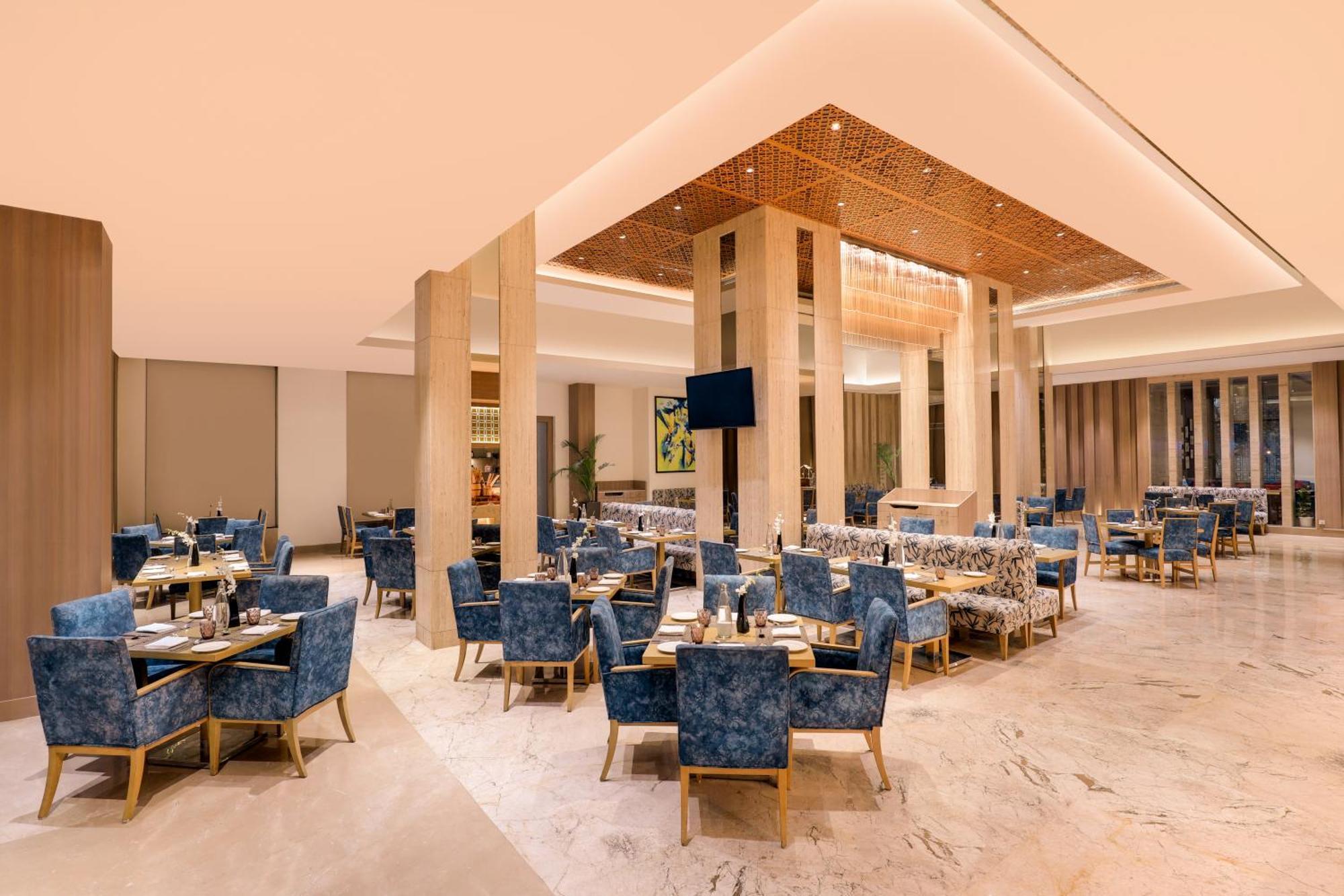 แซนดัล สวีท ดำเนินงานโดยเลมอนทรีโฮเต็ล Hotel โนอิดา ภายนอก รูปภาพ